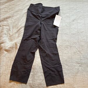 Lululemon base pace crop
